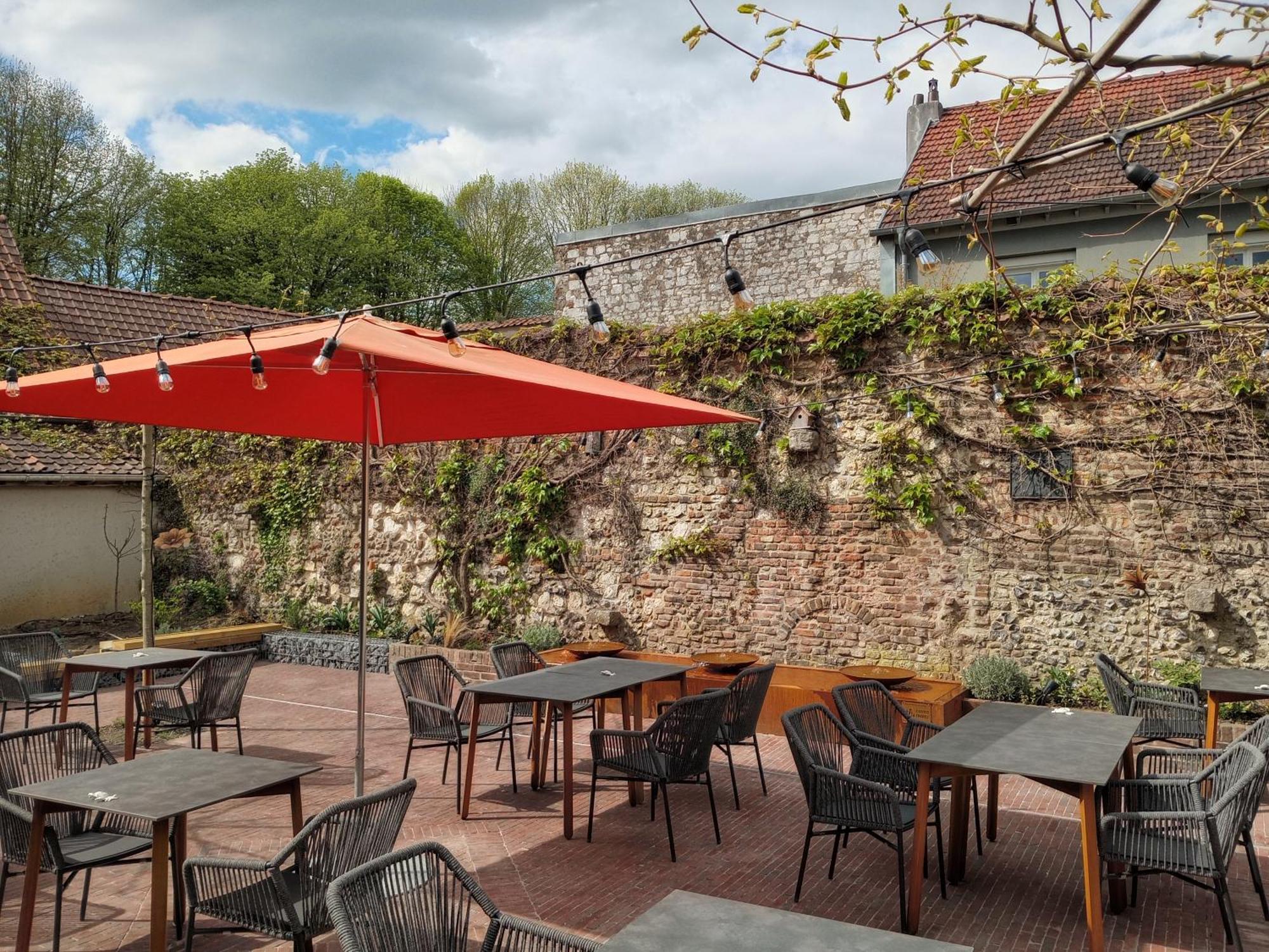 Logis Hotel & Restaurant - Les Hauts De Montreuil Монтрей-сюр-Мер Экстерьер фото